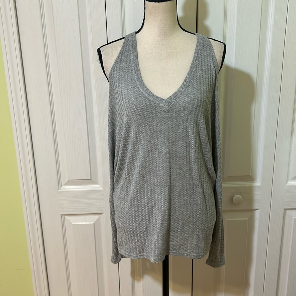 Chaser thermal v neck sweater. NWT